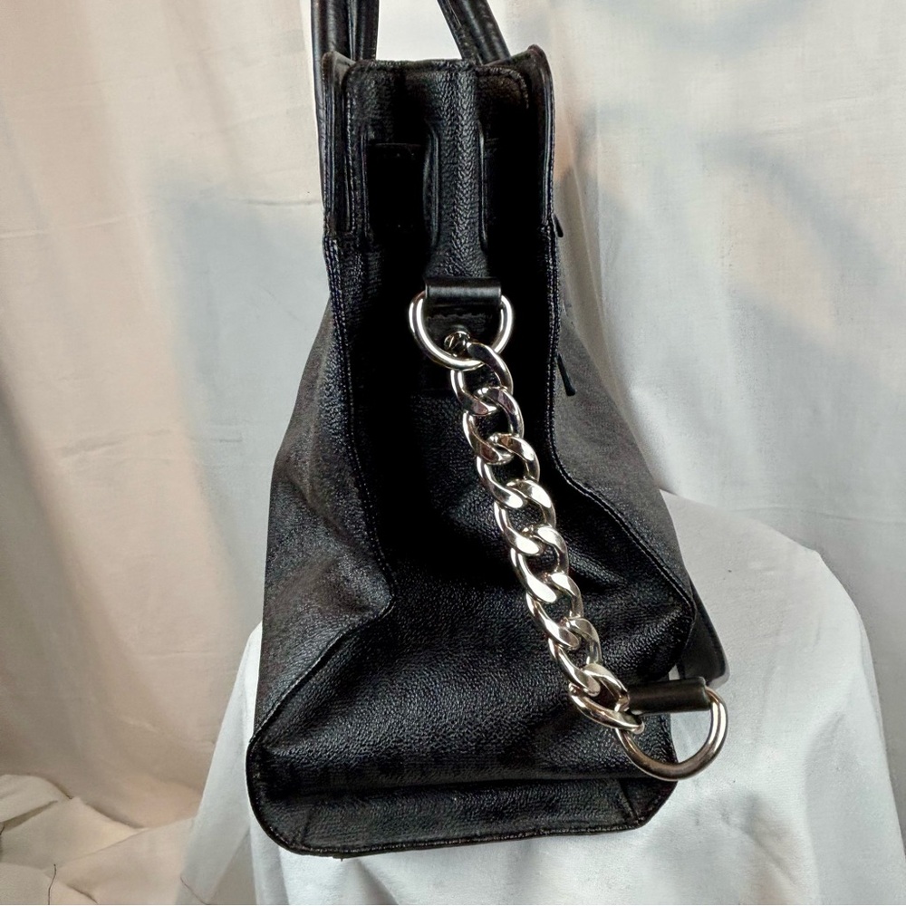 Michael Kors Hamilton Satchel in black saffiano leather - Picture 7 of 14